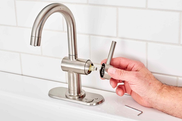 How To Tighten Kitchen Faucet